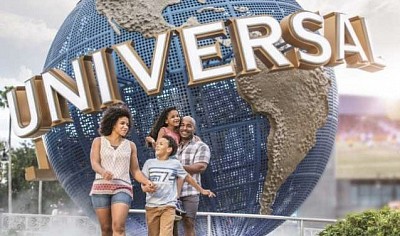 Universal studios photo with a family